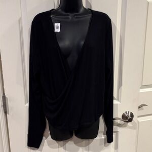Old Navy Black Women's light  Sweater